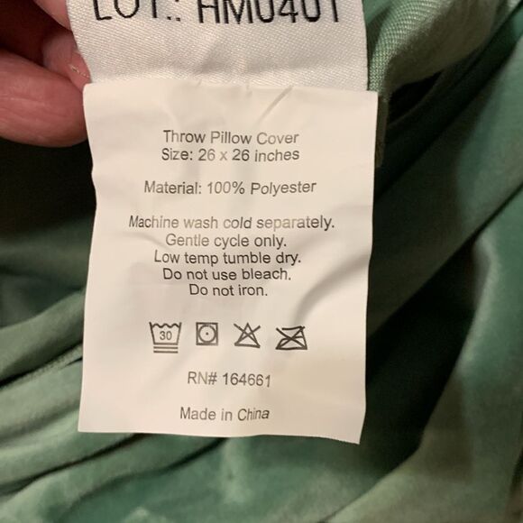 Homelike Moment Euro Pillow covers (two) 26" X 26" NEW in box - Picture 5 of 7